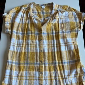 Caslon yellow button-down short sleeve shirt size XL